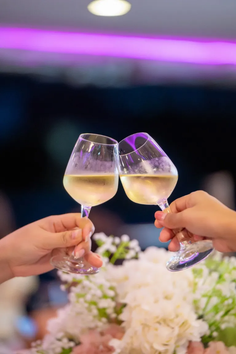 Luxury Dinner Cruise Buffet Seafood