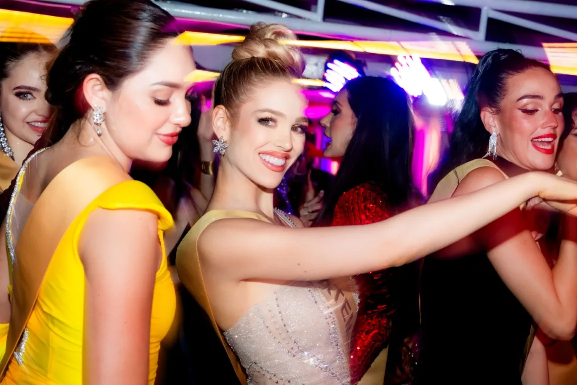 Chao Phraya River Beauty Pageant Event